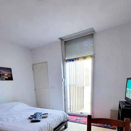 Avec Exterieur, Proche Mediatheque سُت